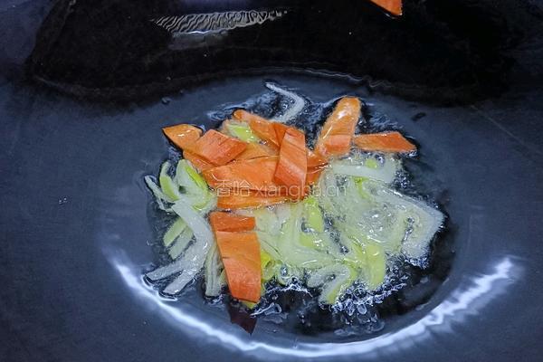 菠菜炒鸡蛋的做法图解4