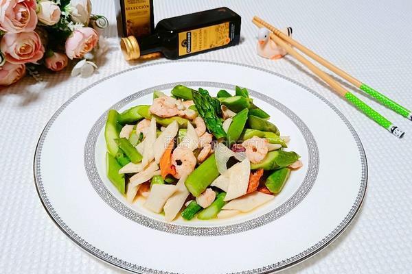 芦笋虾仁的做法图解8