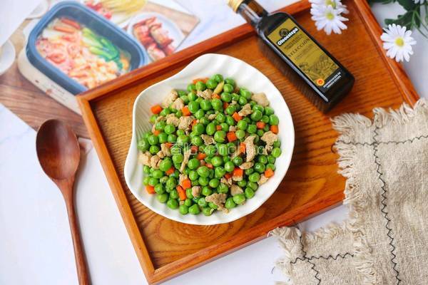 豌豆炒肉的做法图解13