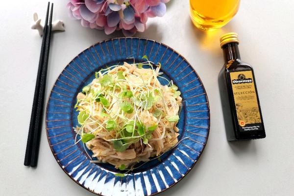 油醋汁拌豆芽腐竹的做法图解8