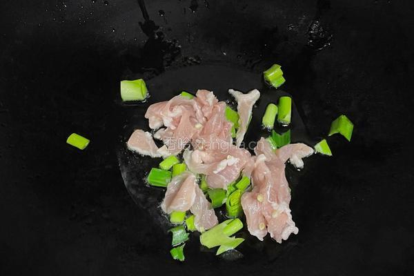 玉米笋炒肉片的做法图解3