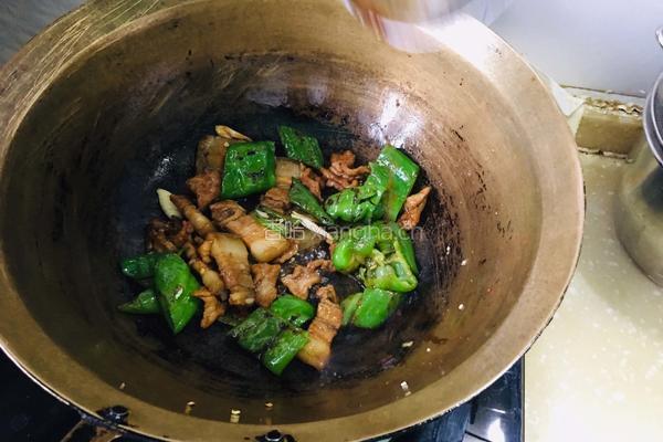 辣子过油肉的做法图解7