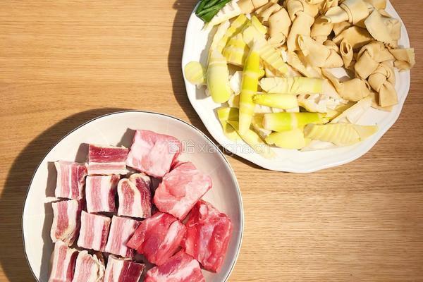 腌笃鲜的做法图解1