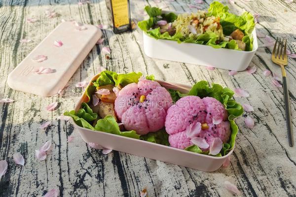 樱花土豆泥饭团