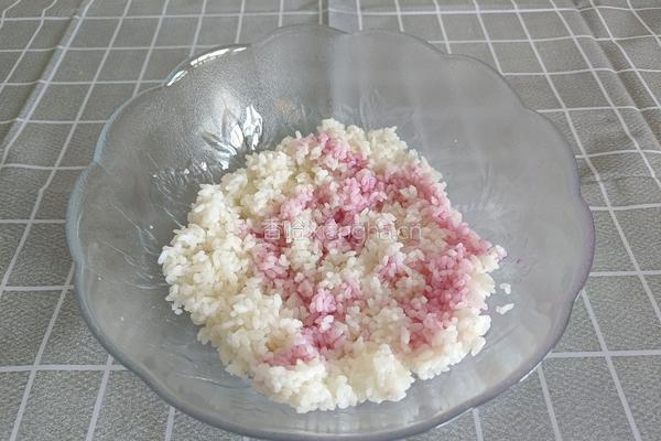 樱花土豆泥饭团的做法图解2