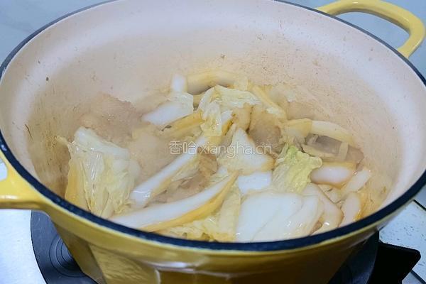 大白菜猪肉豆腐炖粉条的做法图解3