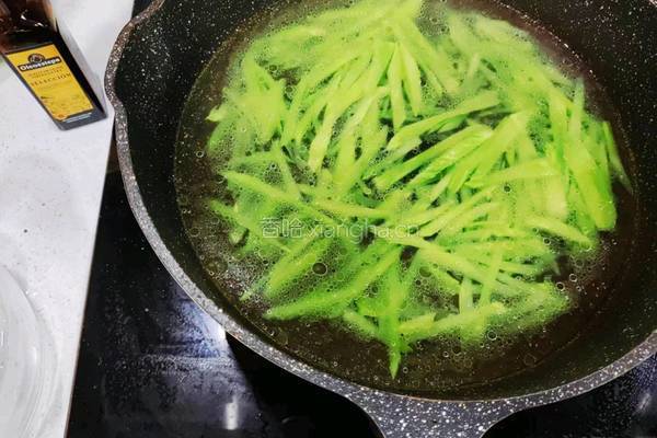 莴笋鸡蛋汤的做法图解4