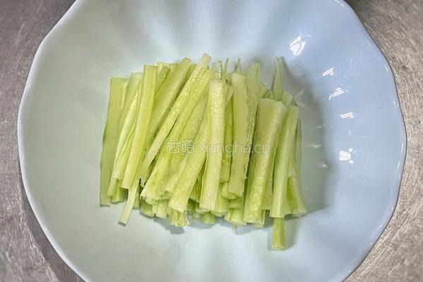 【春季养生菜】赛香瓜的做法图解1