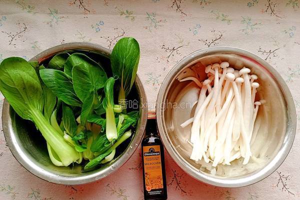 白玉菇炒油菜的做法图解1