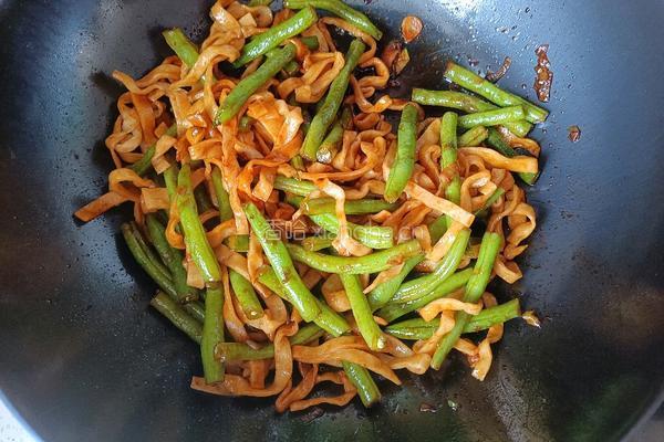 橄榄油豆角焖面的做法图解11