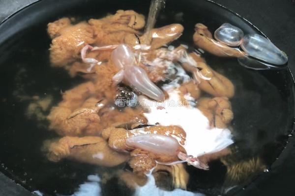 酸菜炒鱼籽的做法图解5
