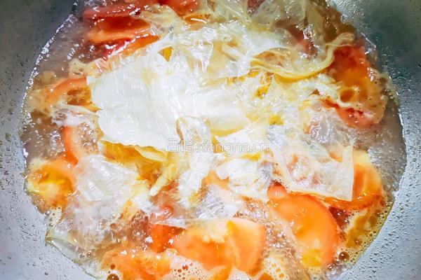 西红柿鸡蛋豆腐皮汤的做法图解8
