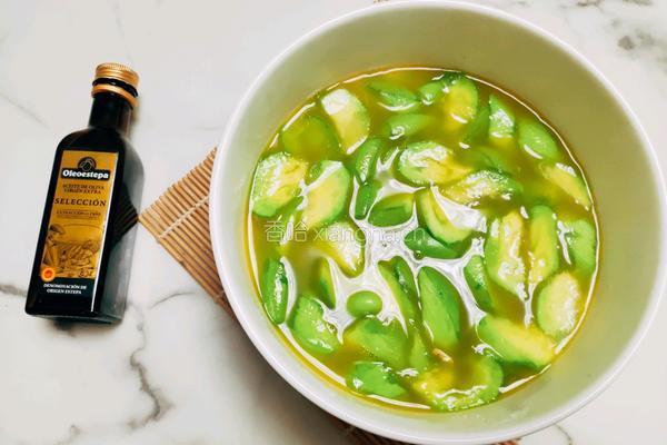 茄子毛豆虾干汤的做法图解1