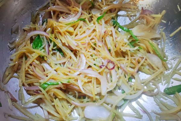 青椒土豆丝的做法图解9