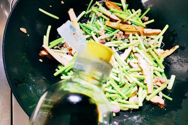 蒜苔肉沫炒香干的做法图解8