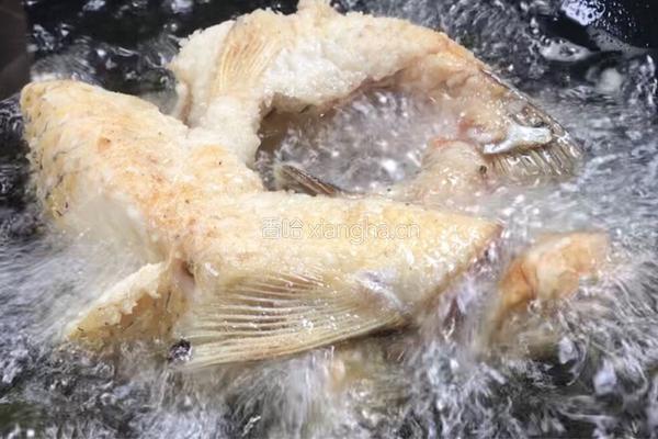 剁椒脆皮鱼的做法图解6