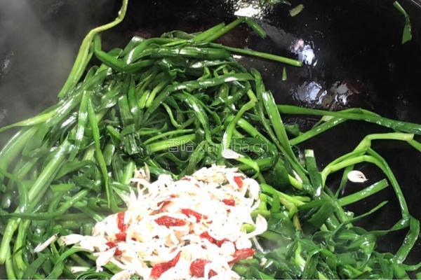 韭菜炒虾米的做法图解6