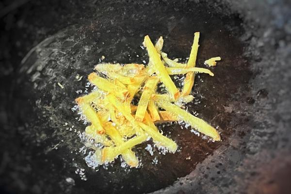 【春季养生菜】蒜苔小炒肉的做法图解4