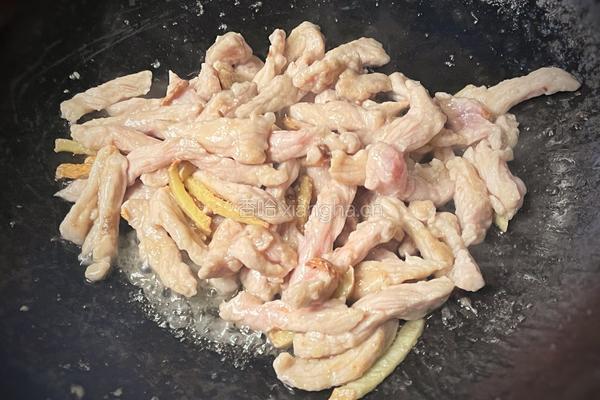 【春季养生菜】蒜苔小炒肉的做法图解5