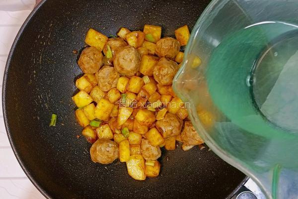 土豆烧牛肉丸的做法图解14