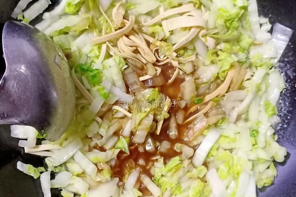 白菜炒肉丝的做法图解6