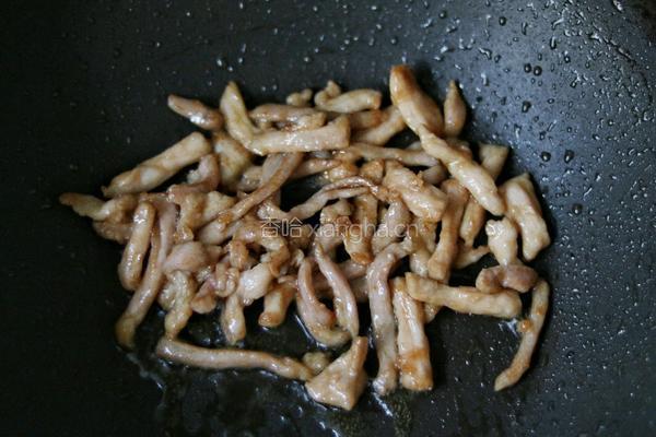 白玉菇炒肉的做法图解5
