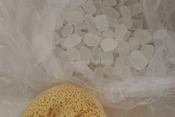 冰糖雪梨糖水的做法图解1
