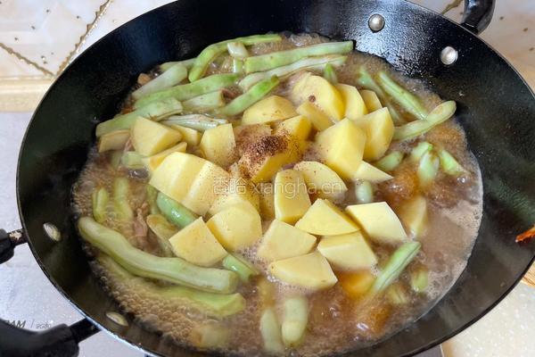 土豆炖豆角的做法图解14