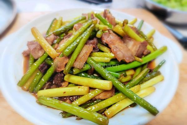 蒜苗回锅肉的做法图解8