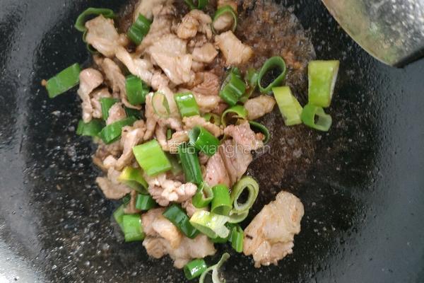 白菜炖土豆的做法图解2