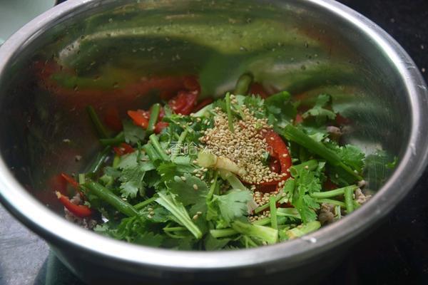 香菜拌牛肉的做法图解8