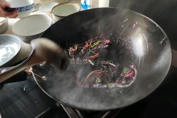 蒜瓣炒苋菜的做法图解6