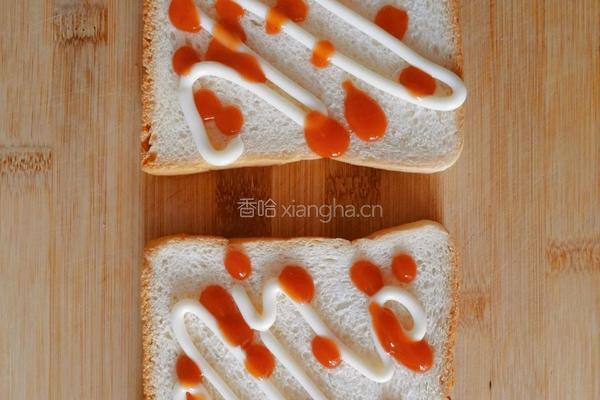 海苔肉松三明治的做法图解1
