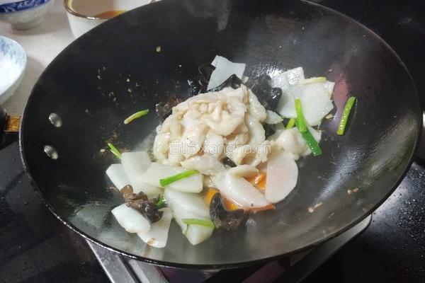 山药炒鱼片的做法图解10