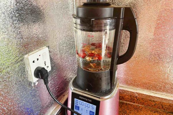增强免疫—黑豆花生豆浆的做法图解3