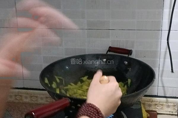 四季豆炒肉的做法图解4