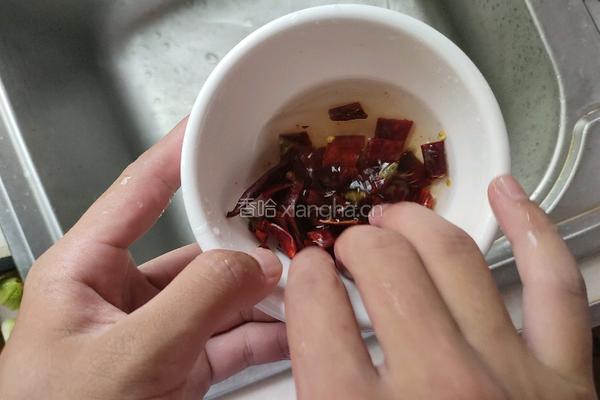 爆炒生菜的做法图解2