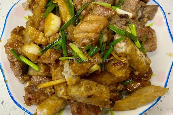 香芋焖排骨的做法图解6