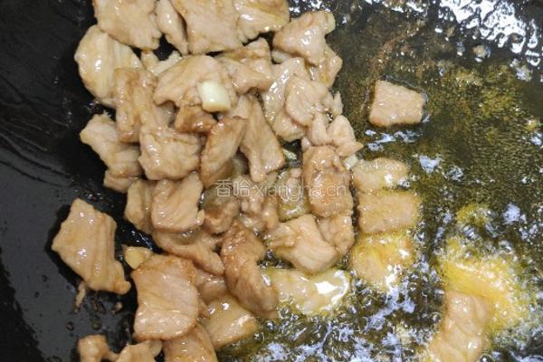莲藕炒肉片的做法图解3