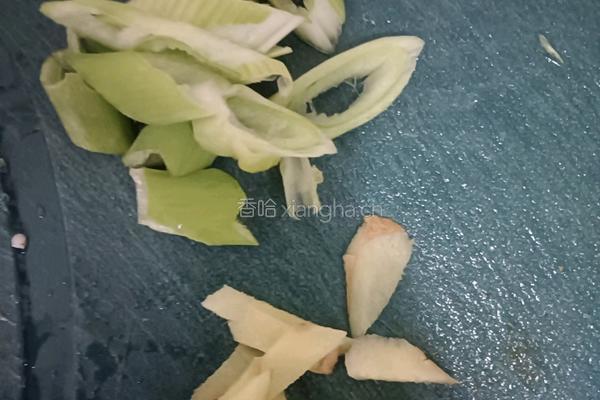 辣炒小青菜的做法图解2