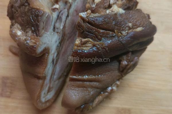 酱肘子的做法图解11