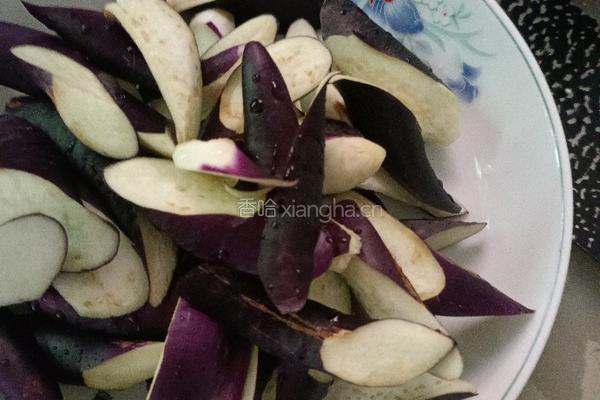 蒜沫蒸茄子的做法图解4