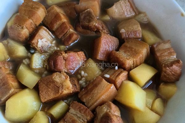 红烧肉焖米饭的做法图解10