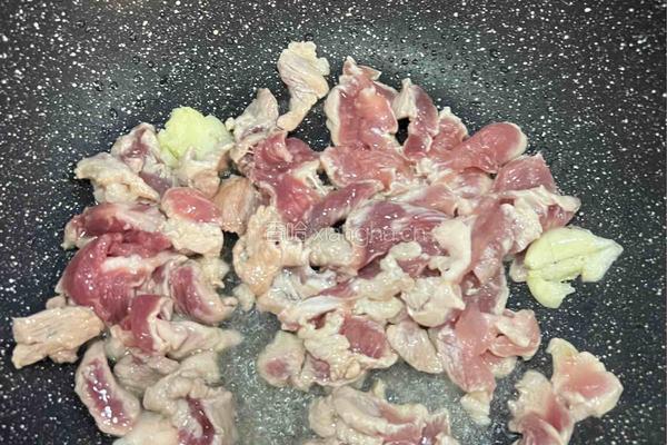 香菇炒猪肉的做法图解5