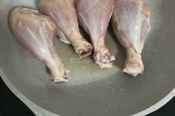 卤鸡腿的做法图解1
