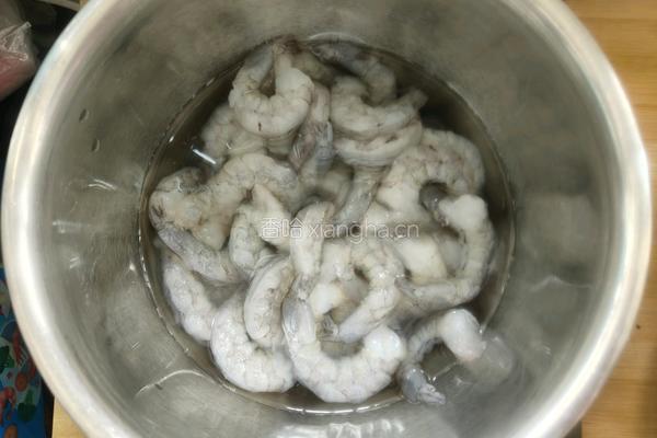 鲜虾蔬菜饼的做法图解1
