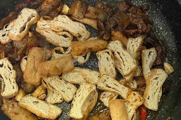 五花肉炒豆干的做法图解4