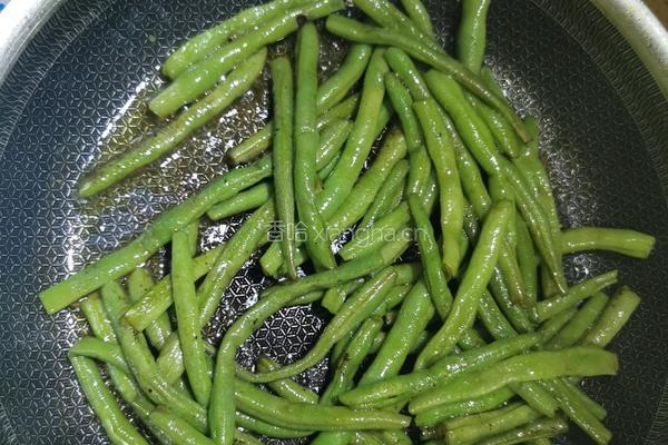炖茄子豆角的做法图解3