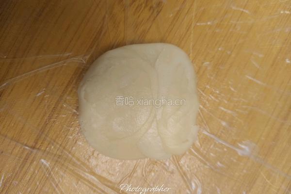 小熊猫蛋黄酥的做法图解15