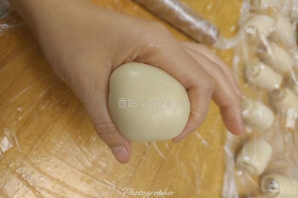 小熊猫蛋黄酥的做法图解18